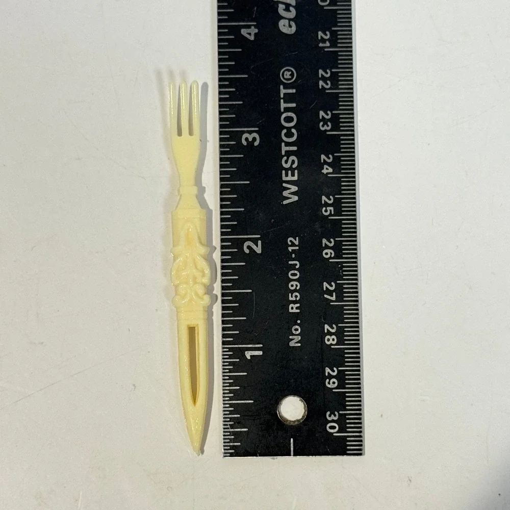 Vintage Pseudo Ivory Hors d'oeuvre Appetizer Forks Set of 44 NEW IOB Hong Kong